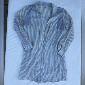 Striped Blue and White Women's Shirt CAbi size M
